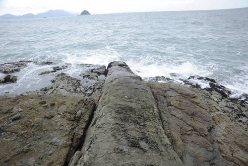 ▲사도 시루섬에 용꼬리를 닮은 용미암 (사진=여수시)