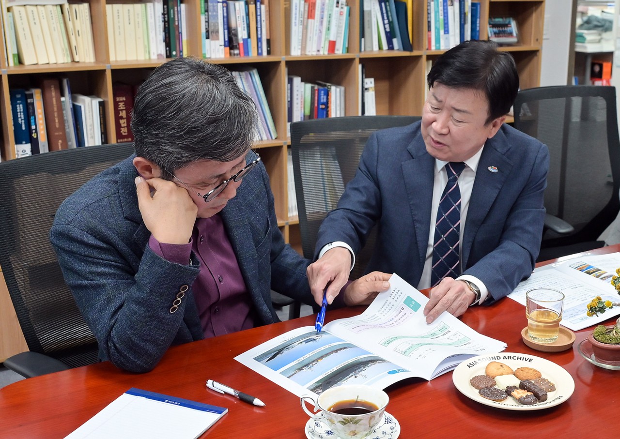 ▲ 지난 14일 정기명 여수시장은 국회를 방문해 2026년도 국비 확보를 위한 활동을 펼쳤다. /여수시청 홈페이지